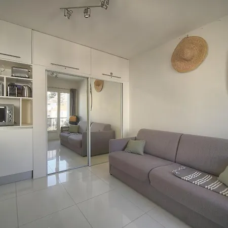 Apartment Fonctionnel Et Confortable A0b204
