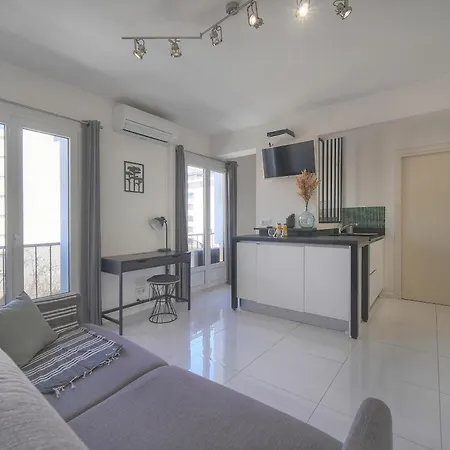 Apartment Fonctionnel Et Confortable A0b204 *