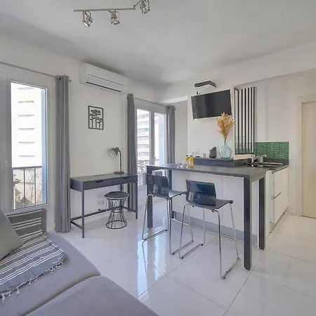 Apartment Fonctionnel Et Confortable A0b204 Cannes